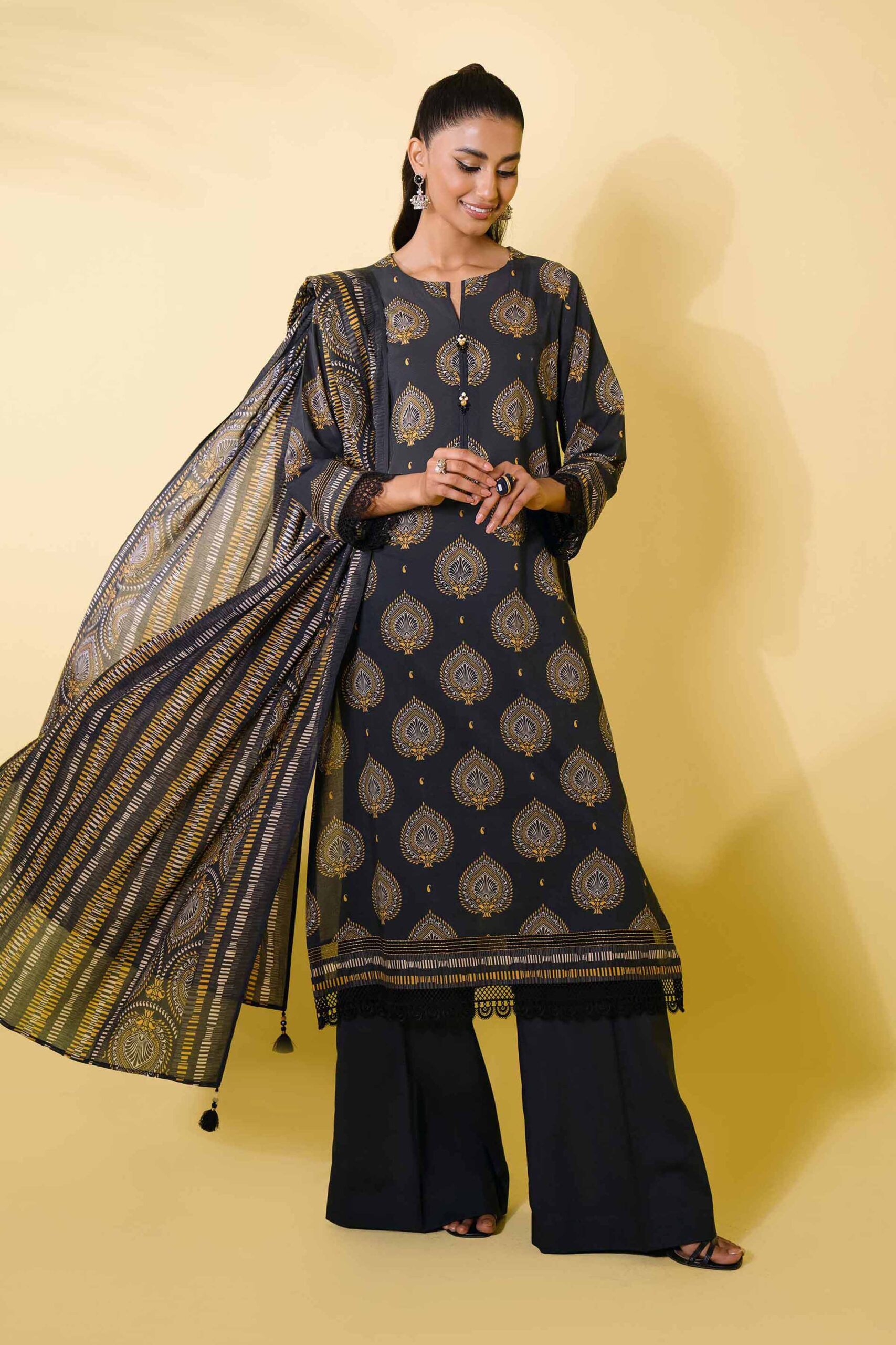 NISHAT UNSTITCHED | 42401325