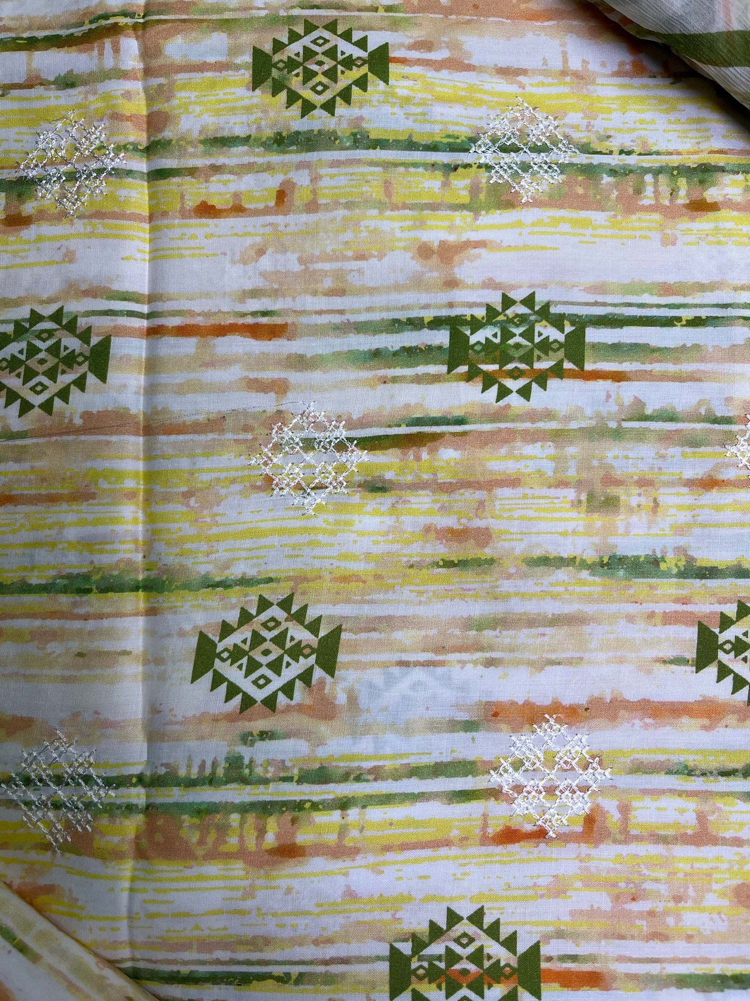 Bareeze Winter 2025 | Linen 3 Piece - 17 - Image 4